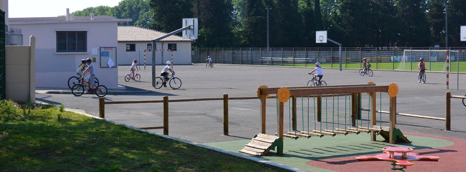 stade-jeux-enfants-scope.jpg